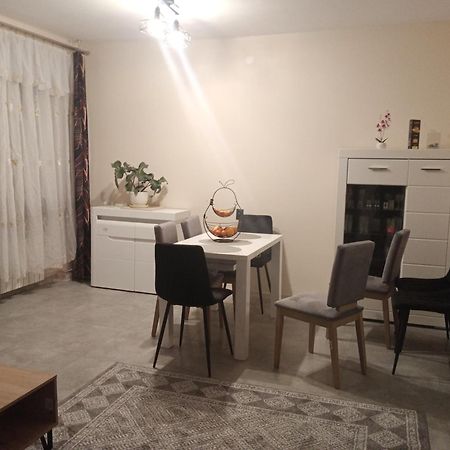 Uroczy Apartament Krakow Exterior photo